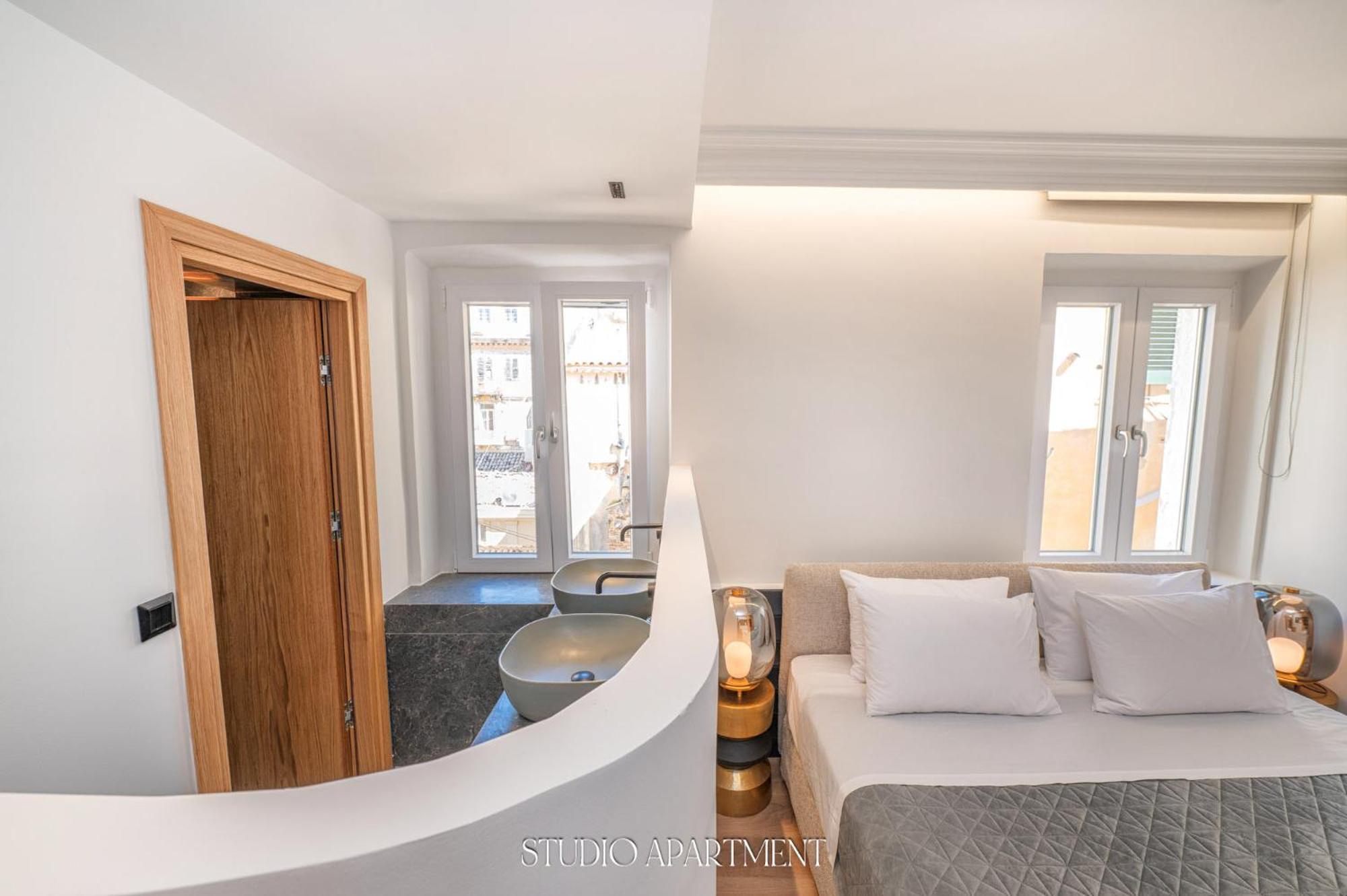 Kantoni Unique Suites Corfu  Екстер'єр фото